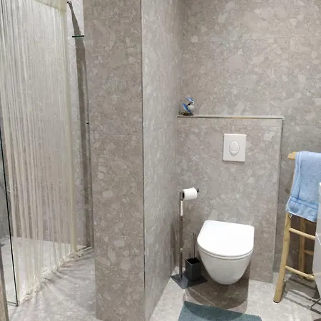 Vacation In Gjiri I Lalezit, Lalez, * Dıraç