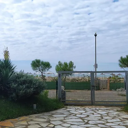 בית נופש Vacation In Gjiri I Lalezit, Lalez, *